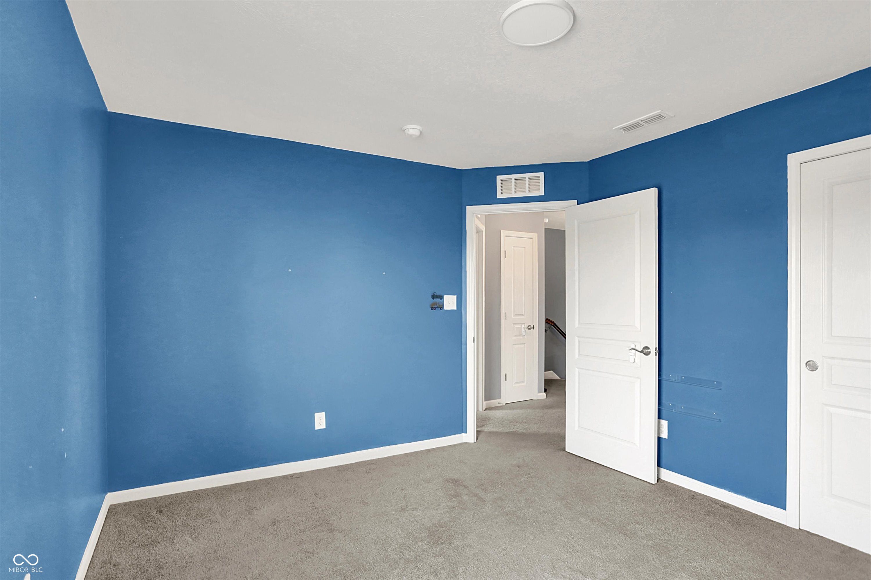 6827 Fallen Leaf Drive Whitestown, IN 46075 - Photo 36 of 43