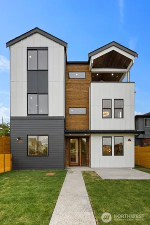 $997,000 | 5921 32nd Avenue Southwest, Seattle, WA 98126