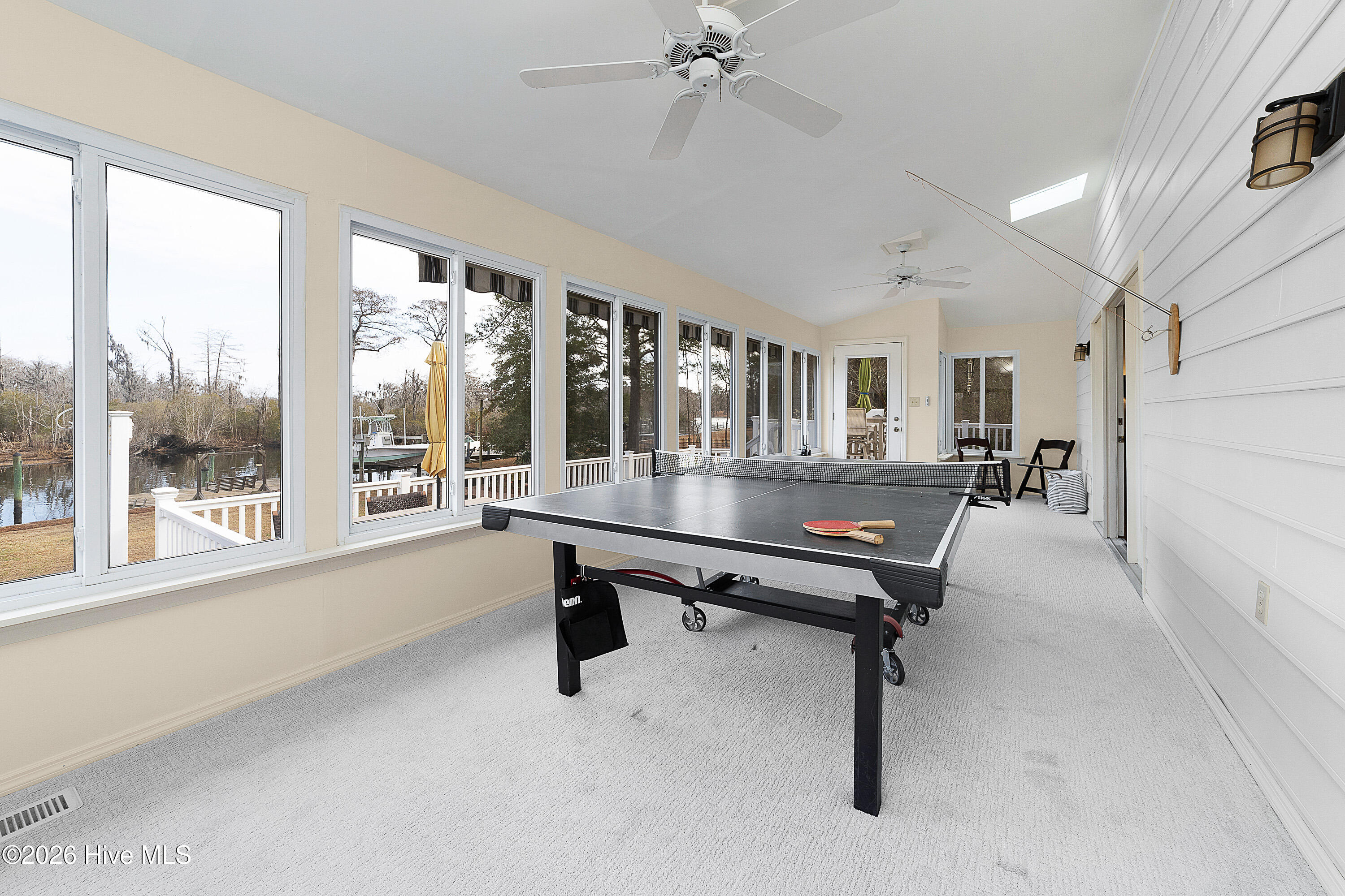 104 Outrigger Road New Bern, NC 28562 - Photo 18 of 41 Sunroom