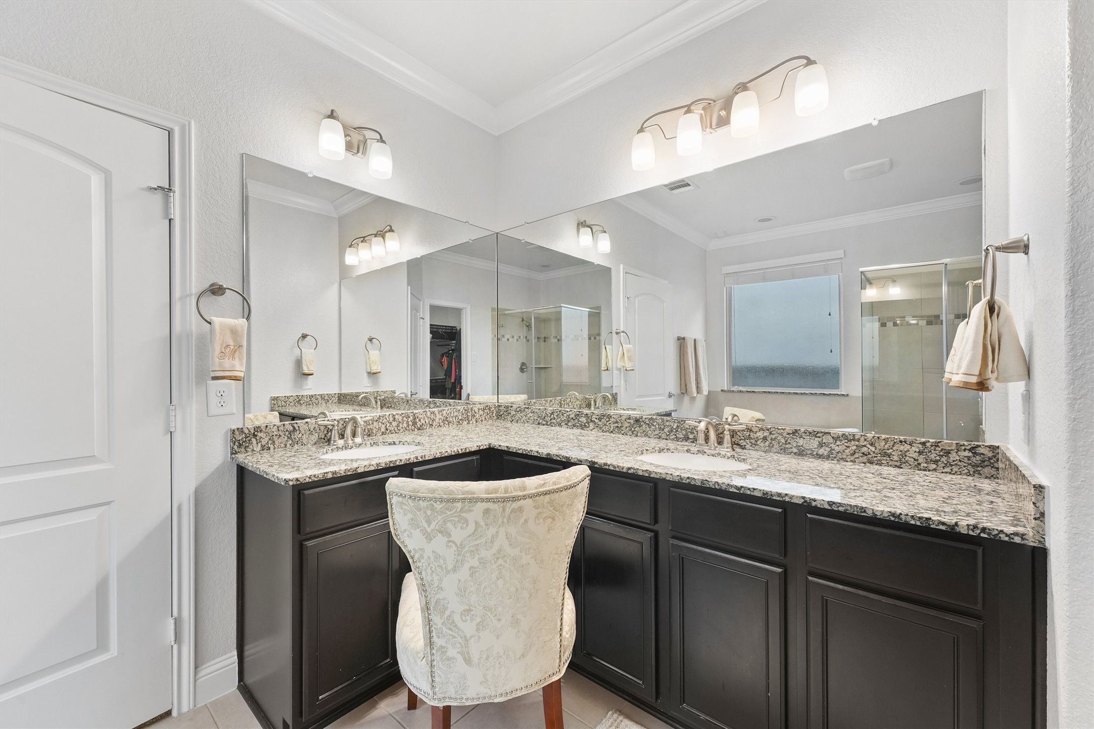 6 Inland Prairie Drive Tomball, TX 77375 - Photo 15 of 33 Primary bathroom