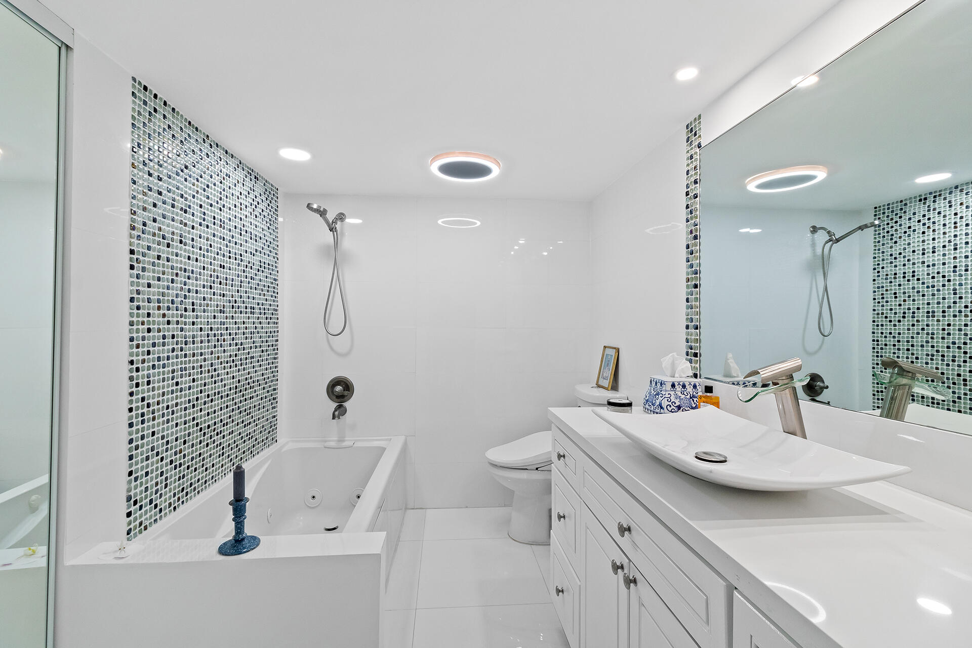 501 Southwest 11th Place, Unit 206 Boca Raton, FL 33432 - Photo 13 of 25 IMG_0636