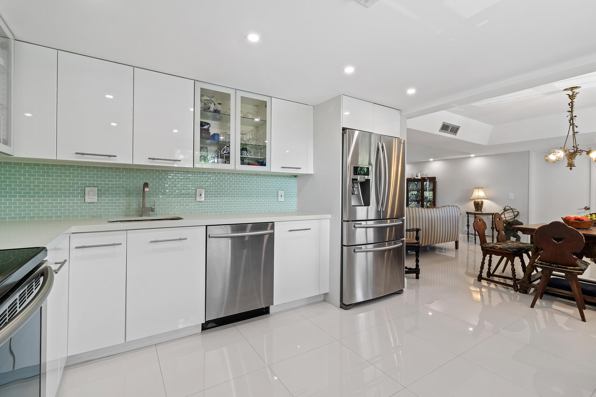 501 Southwest 11th Place, Unit 206 Boca Raton, FL 33432 - Photo 5 of 25 IMG_0591