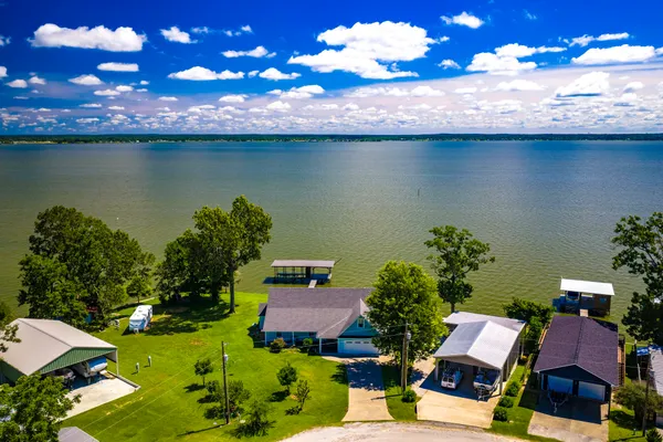$949,900 | 151 Key Largo Loop, Point Blank, TX 77364