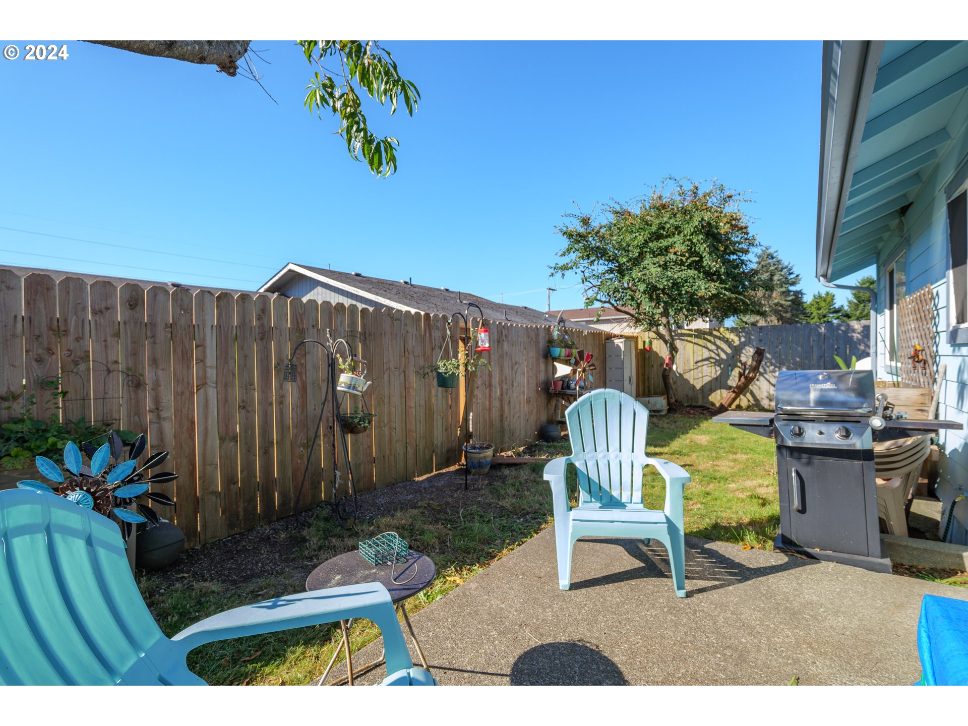 716 Pioneer Road Brookings, OR 97415 - Photo 10 of 48