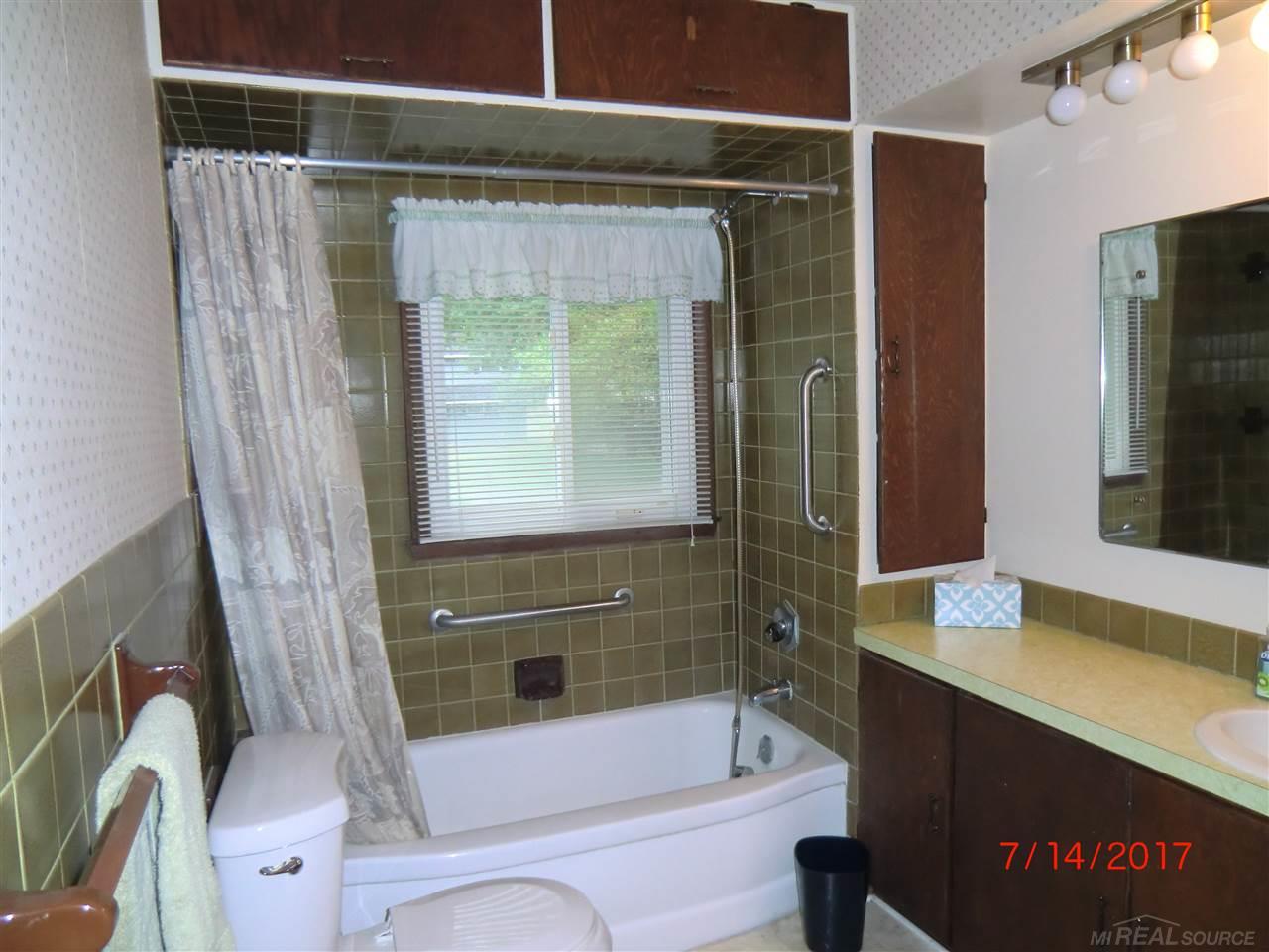 269 Red Oak Lane Rochester Hills, MI 48307 - Photo 15 of 19
