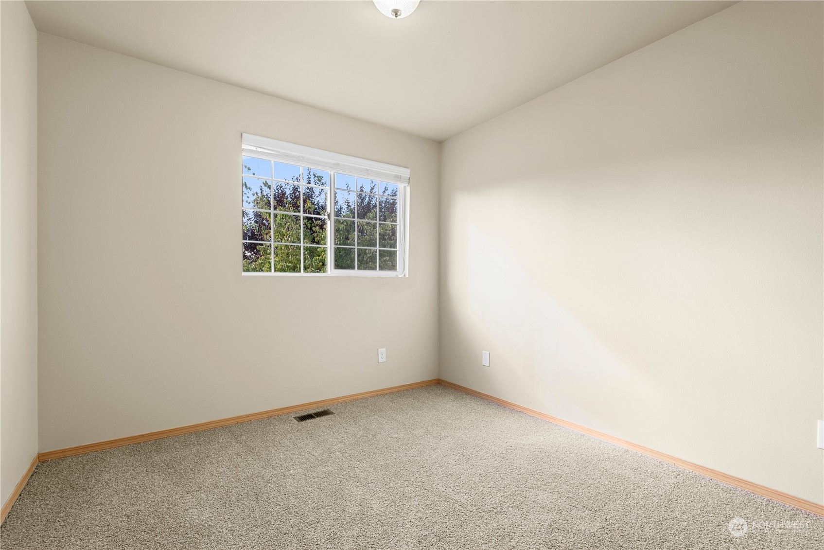 17183 Mountain View Road Southeast Monroe, WA 98272 - Photo 18 of 30 Gallery Image 18
