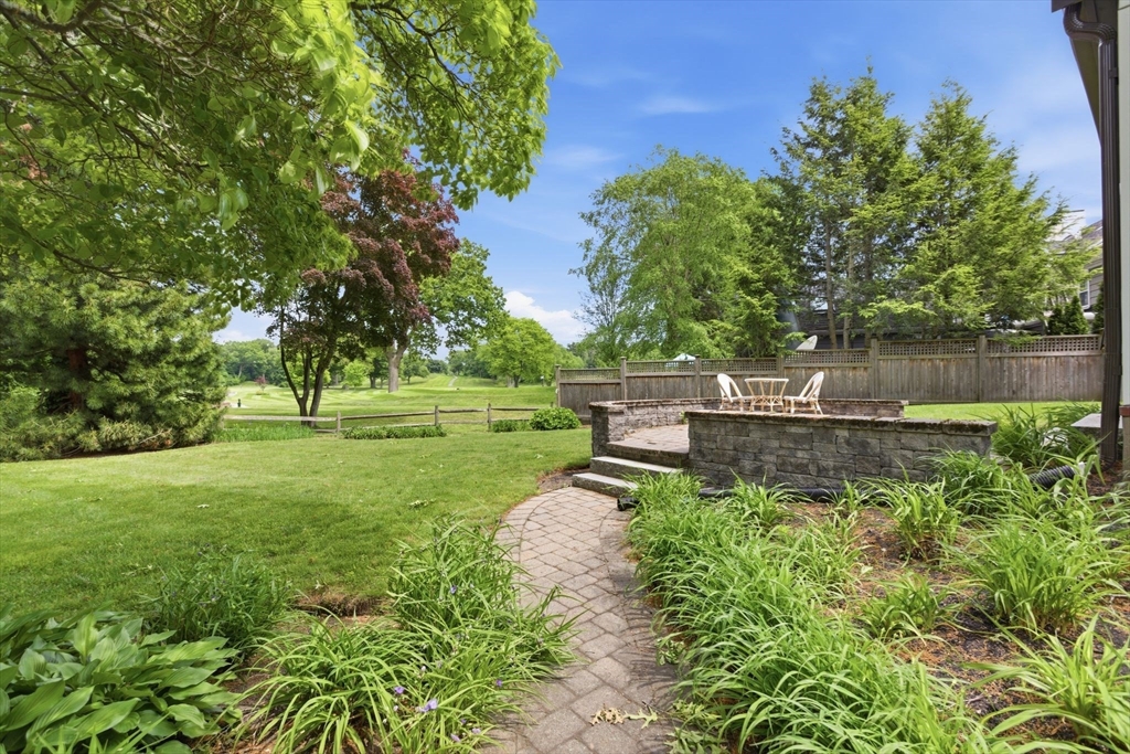 127 Larchmont Road Melrose, MA 02176 - Photo 35 of 42