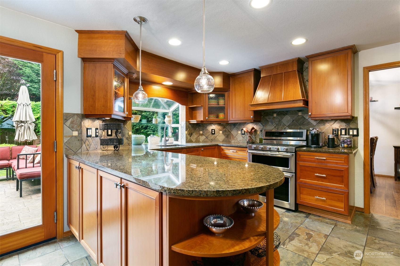 827 Goat Trail Loop Road Mukilteo, WA 98275 - Photo 5 of 37 Gallery Image 5