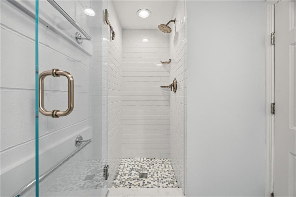 28 Lawrence Farm Road Falmouth, MA 02543 - Photo 21 of 24 Gallery Image 21