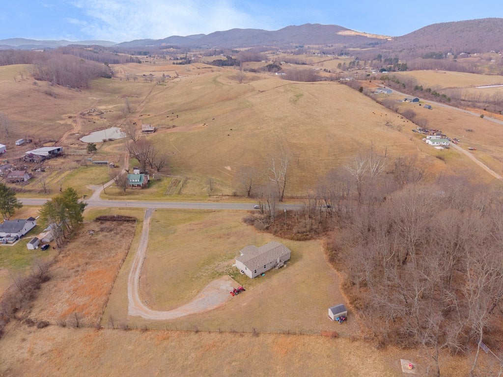 1436 Fort Chiswell Road Max Meadows, VA 24360 - Photo 53 of 56 Gallery Image 53
