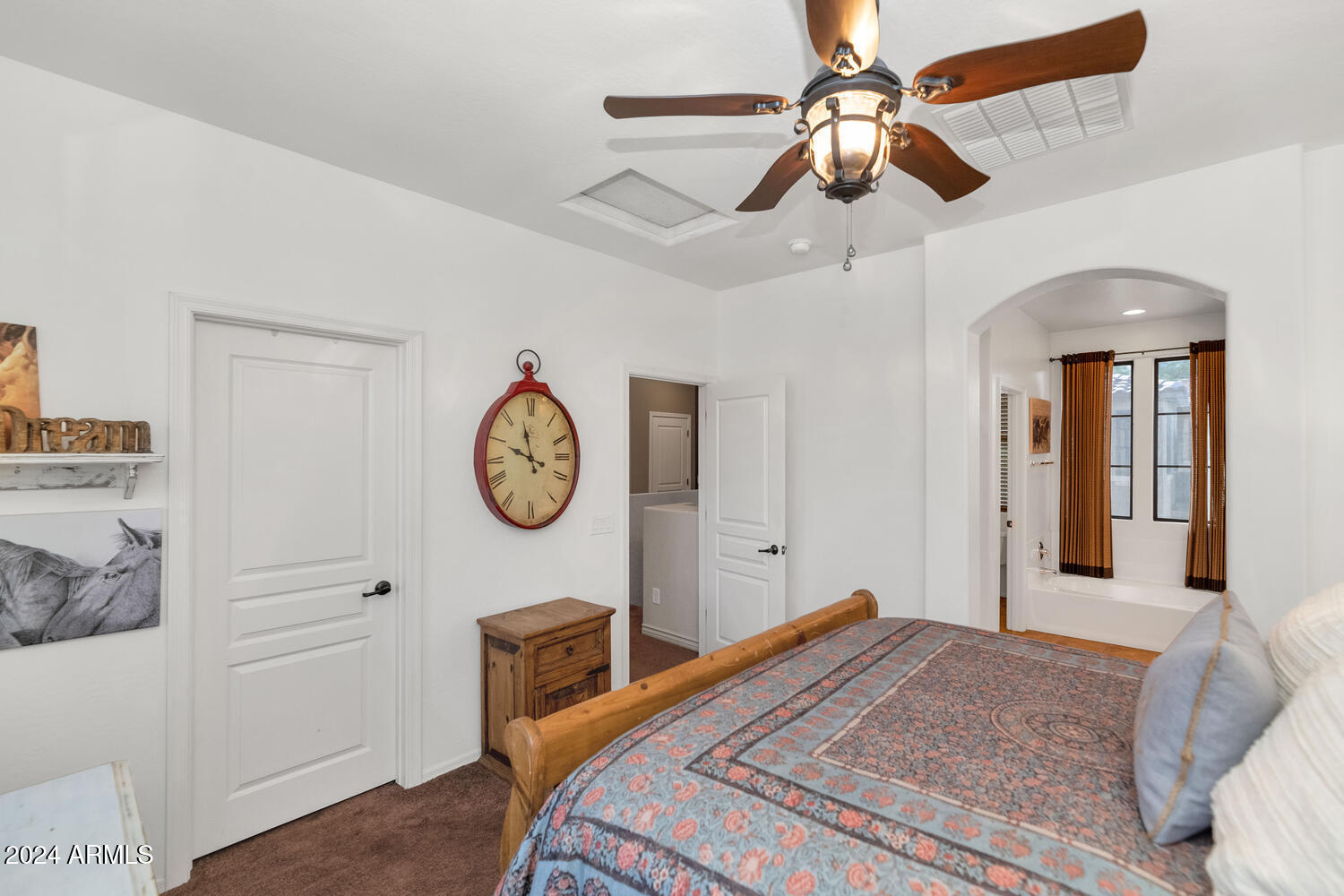 2303 West Jake Haven Phoenix, AZ 85085 - Photo 11 of 25 2303 W Jake Haven-large-011-023-2303 W J