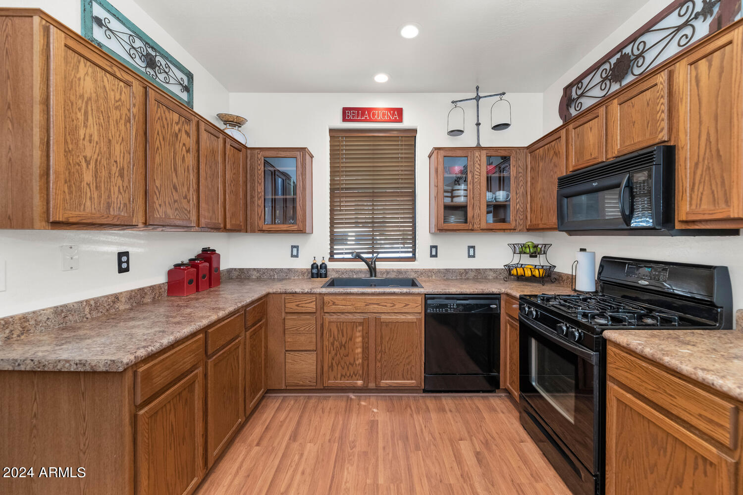 2303 West Jake Haven Phoenix, AZ 85085 - Photo 8 of 25 2303 W Jake Haven-large-008-008-2303 W J