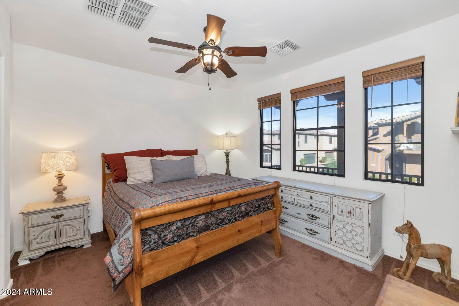 2303 West Jake Haven Phoenix, AZ 85085 - Photo 10 of 25 2303 W Jake Haven-large-010-003-2303 W J