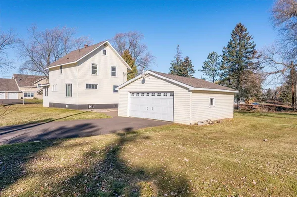 $285,000 | 1222 22nd Avenue East, Superior, WI 54880