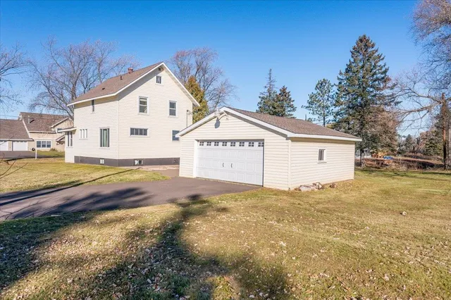$289,000 | 1222 22nd Avenue East, Superior, WI 54880
