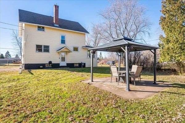 $285,000 | 1222 22nd Avenue East, Superior, WI 54880