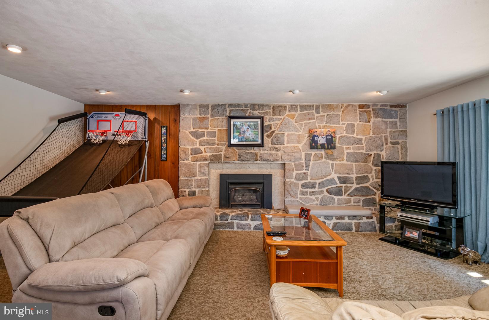 2867 Pricetown Road Temple, PA 19560 - Photo 13 of 35