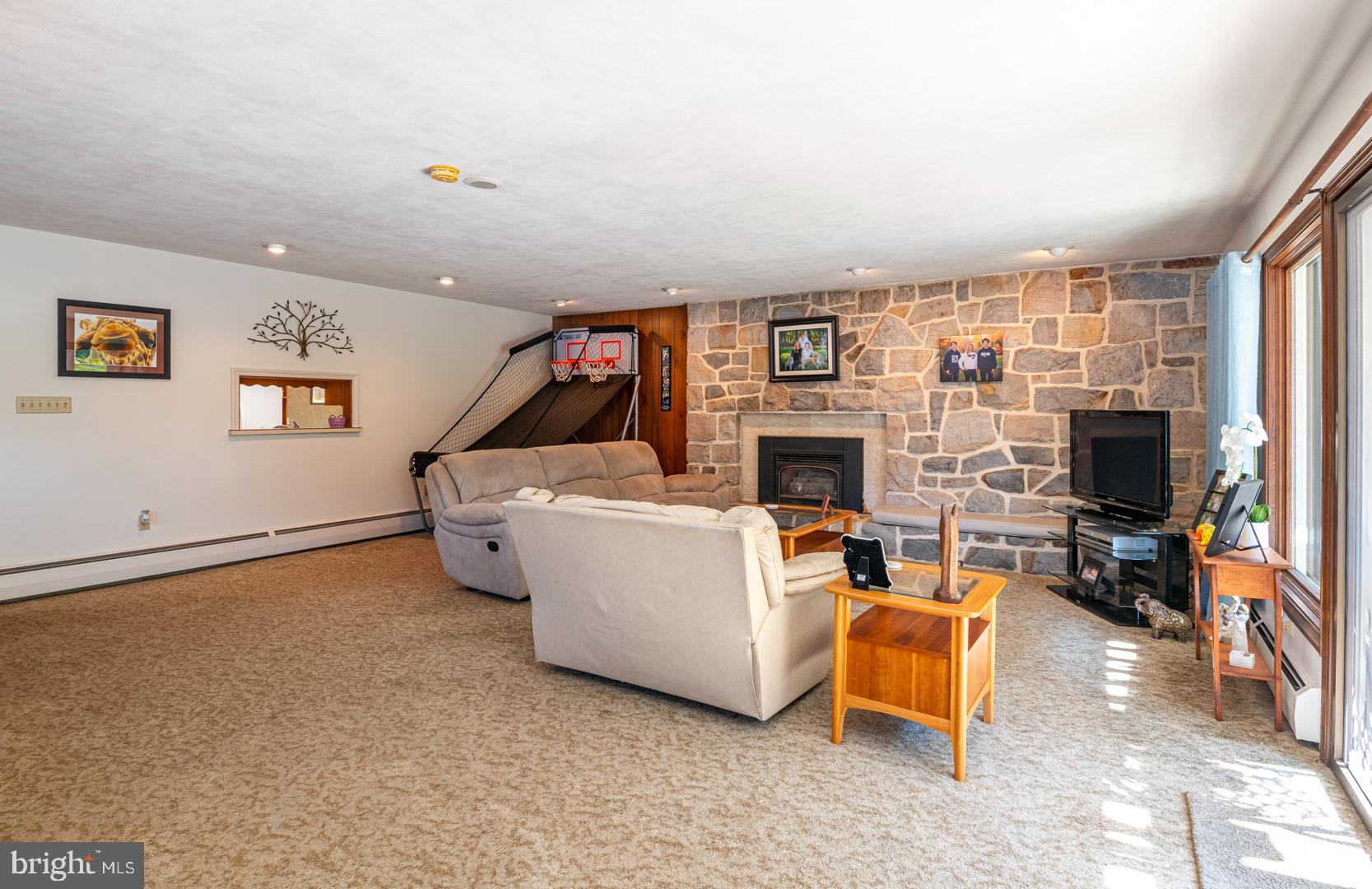 2867 Pricetown Road Temple, PA 19560 - Photo 14 of 35