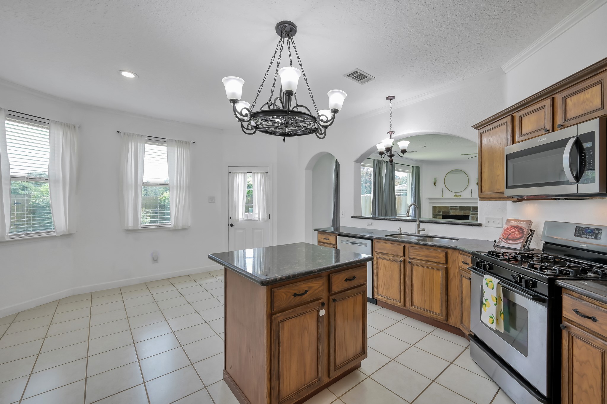 1396 Havelock Drive Spring, TX 77386 - Photo 16 of 47