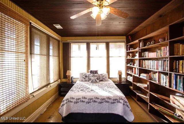 $410,000 | 111 Leflore Avenue, Clarksdale, MS 38614