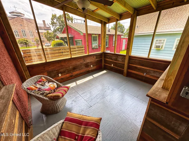 $410,000 | 111 Leflore Avenue, Clarksdale, MS 38614