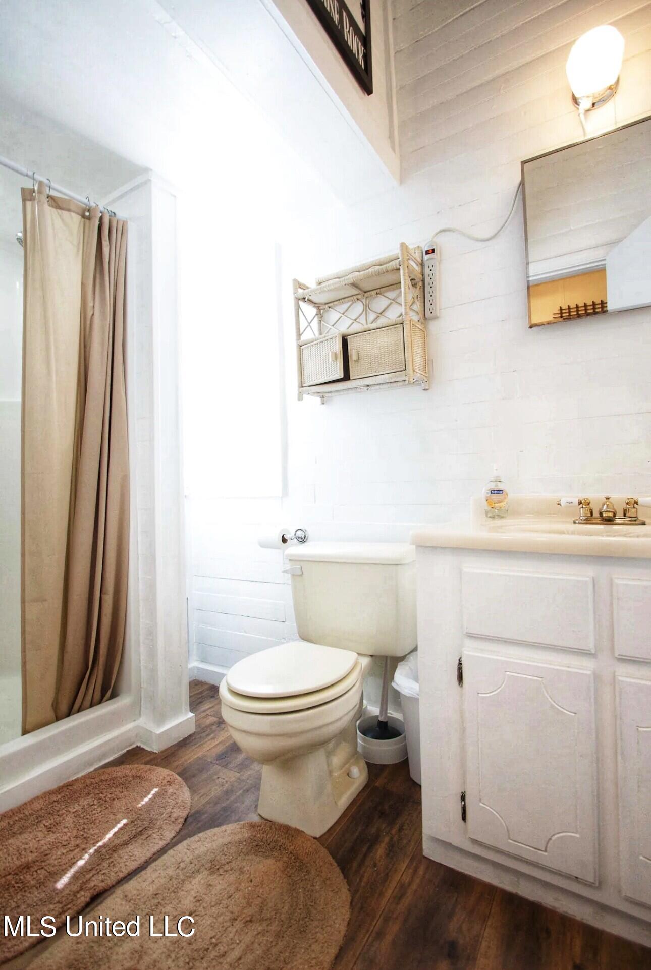 111 Leflore Avenue Clarksdale, MS 38614 - Photo 30 of 38 IMG_1180