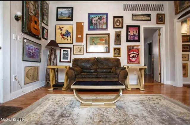 $410,000 | 111 Leflore Avenue, Clarksdale, MS 38614