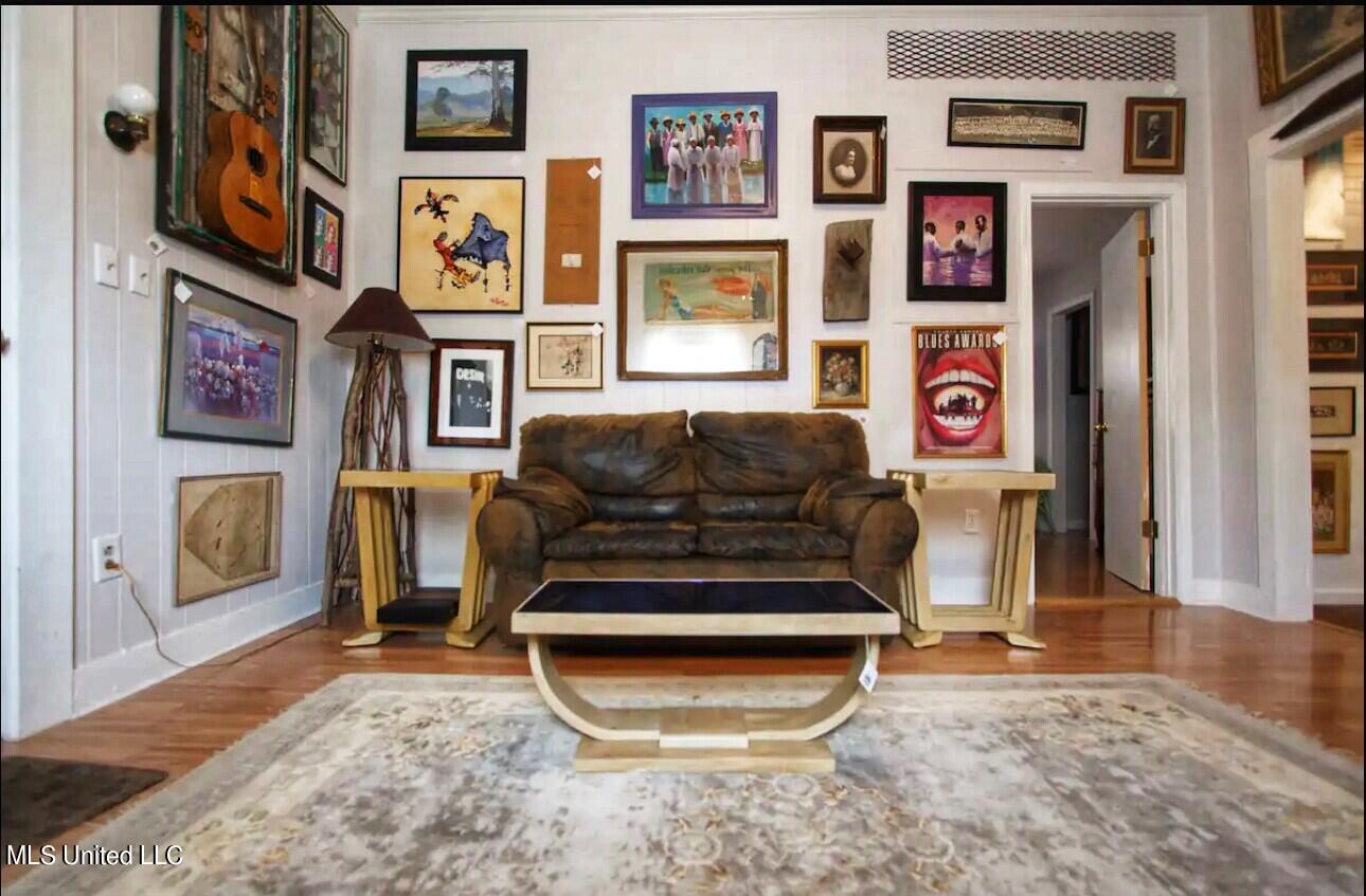 111 Leflore Avenue Clarksdale, MS 38614 - Photo 33 of 38 IMG_1177