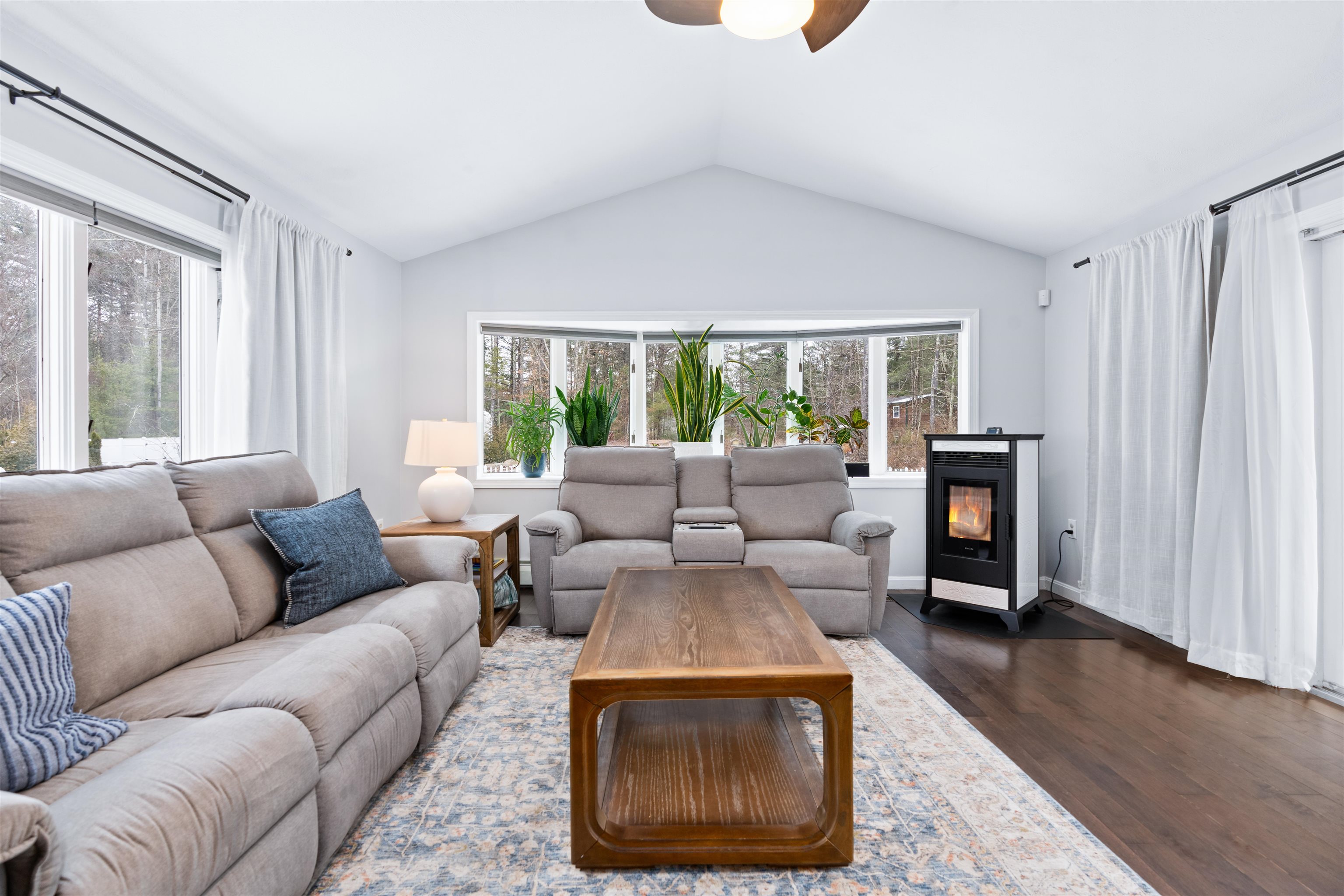 109 Bedford Road Merrimack, NH 03054 - Photo 8 of 40