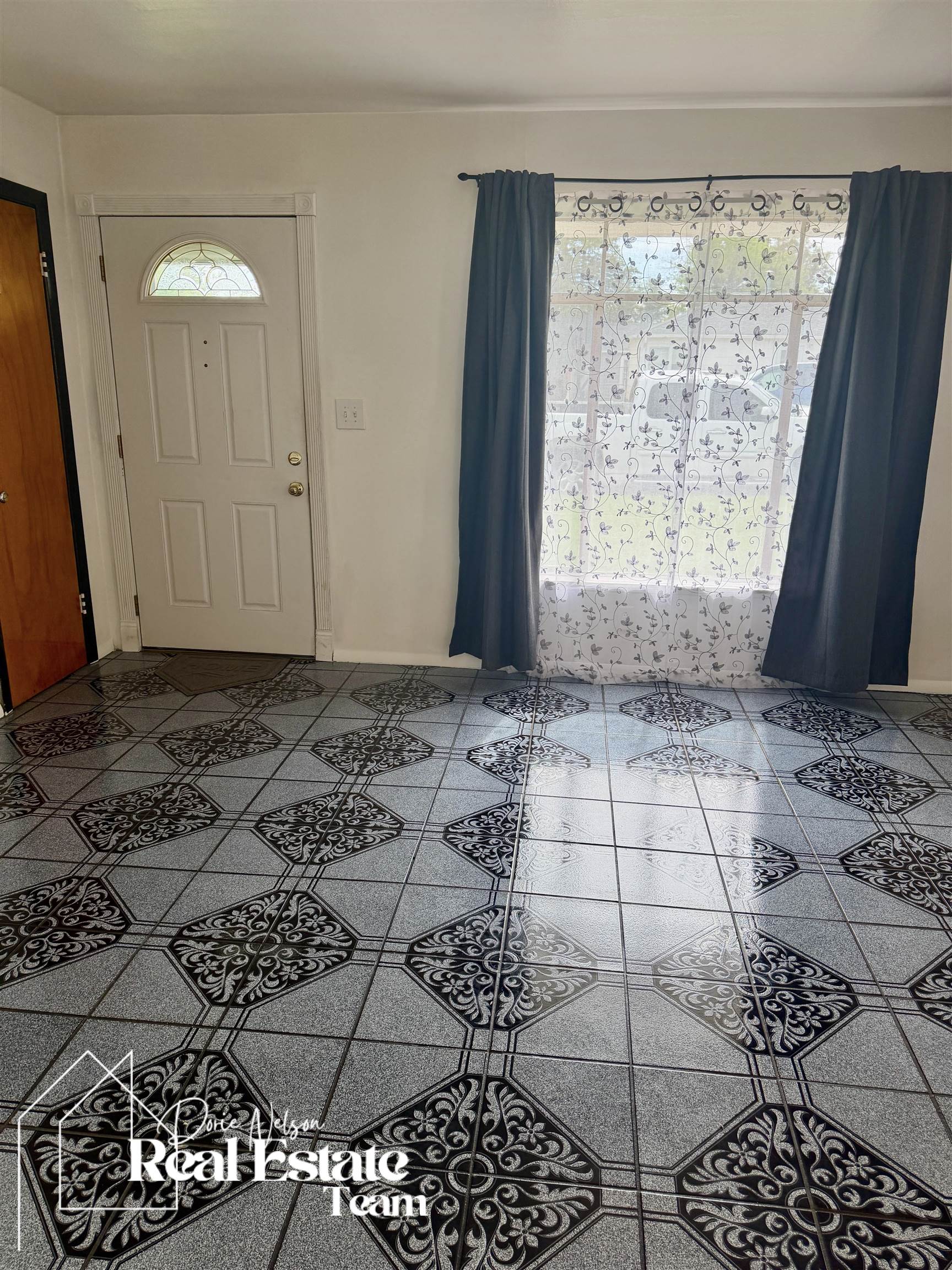 342 Junco Street Casper, WY 82609 - Photo 3 of 18