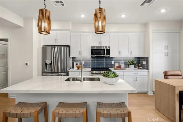 $919,990 | 7022 Solara Way, Westminster, CA 92683