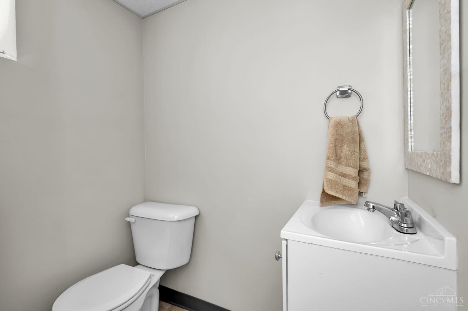 8620 Pine Road Cincinnati, OH 45242 - Photo 27 of 36 Gallery Image 27