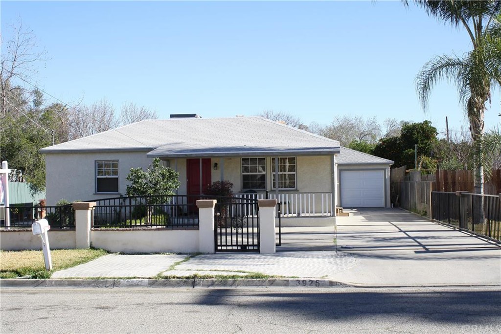 3925 McKenzie Street Riverside, CA 92503 - Photo 1 of 1