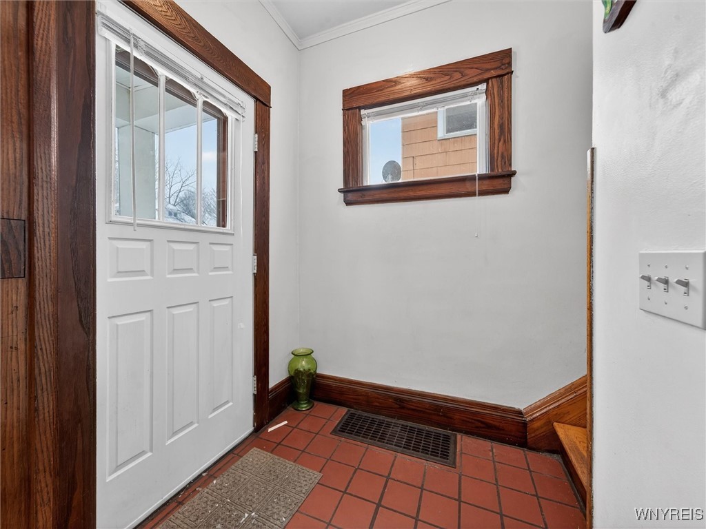 460 Melville Street Rochester, NY 14609 - Photo 3 of 34