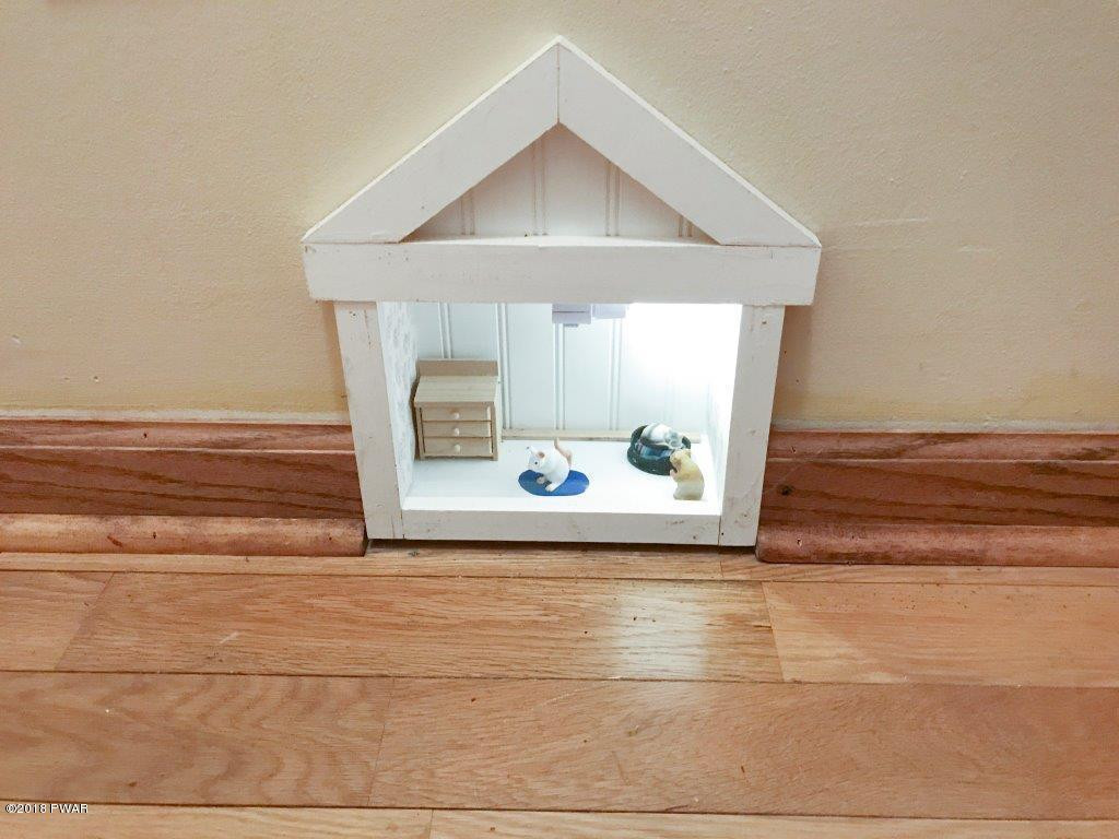 2332 Brookfield Road Lake Ariel, PA 18436 - Photo 17 of 32 Mouse House Nightlight