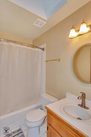 $310,000 | 1110 East Treeline Drive, Lockport, IL 60441