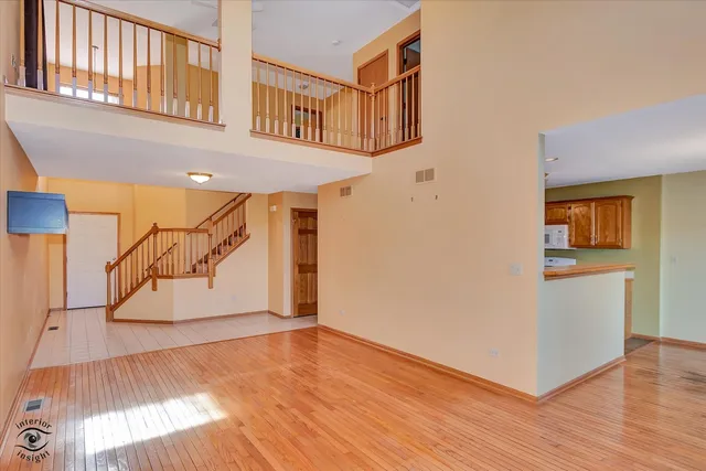 $310,000 | 1110 East Treeline Drive, Lockport, IL 60441