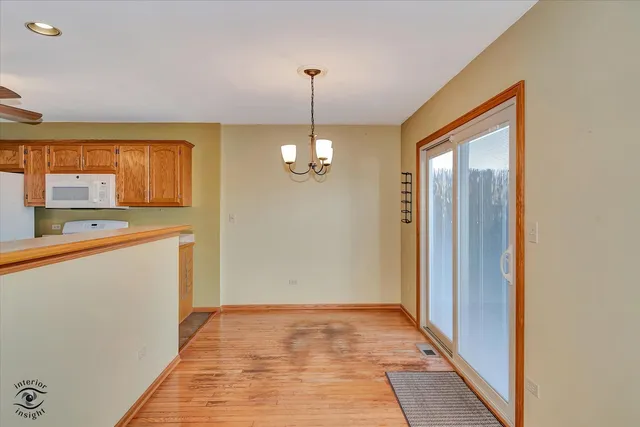 $310,000 | 1110 East Treeline Drive, Lockport, IL 60441