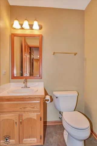 $310,000 | 1110 East Treeline Drive, Lockport, IL 60441