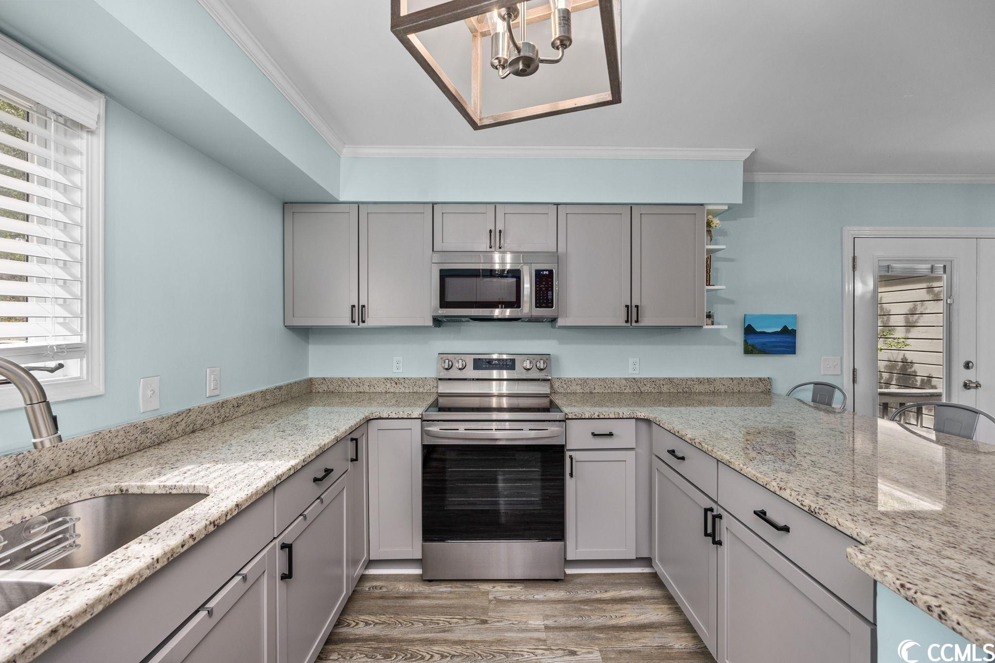 804 James Landing Court Murrells Inlet, SC 29576 - Photo 10 of 35 Gallery Image 10