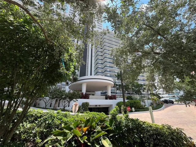 $4,500 | 3500 Galt Ocean Drive, Unit 203, Fort Lauderdale, FL 33308