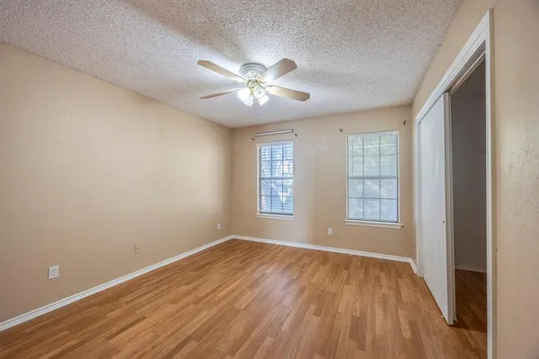 $1,800 | 7337 Kingswood Circle, Fort Worth, TX 76133