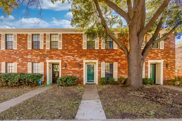 $1,800 | 7337 Kingswood Circle, Fort Worth, TX 76133