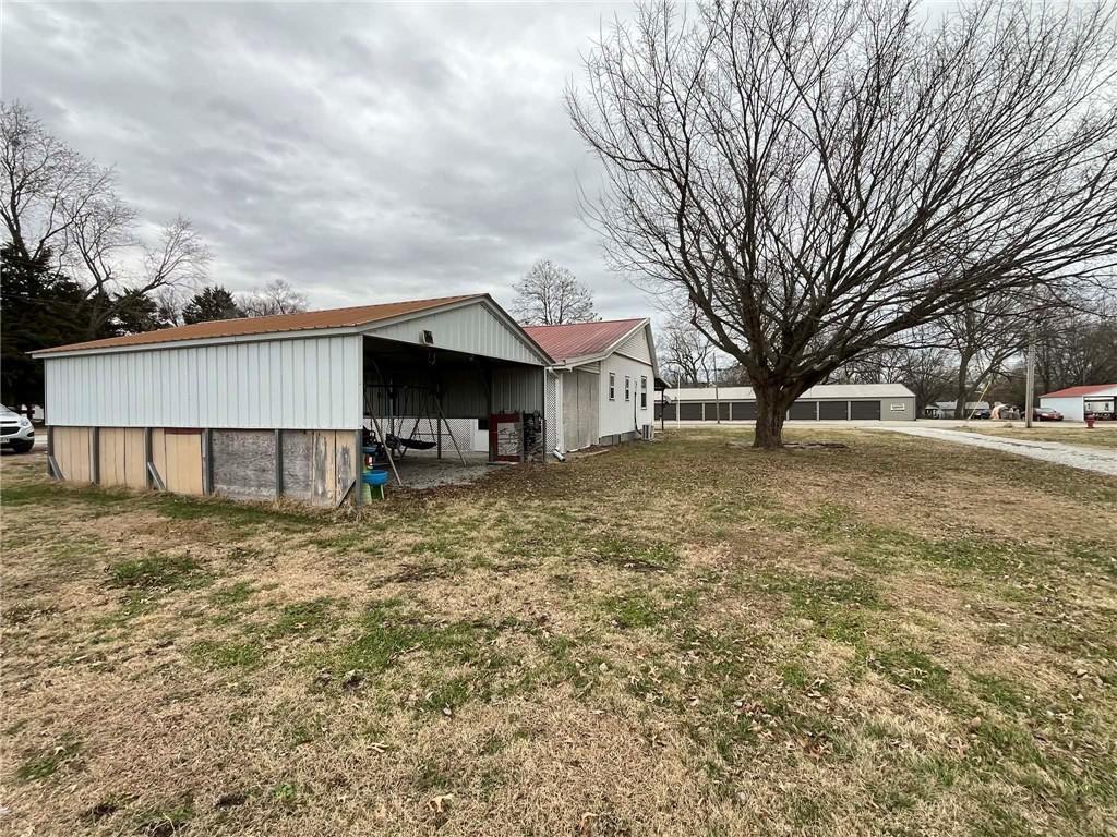 401 South 8th Street Deepwater, MO 64740 - Photo 17 of 20