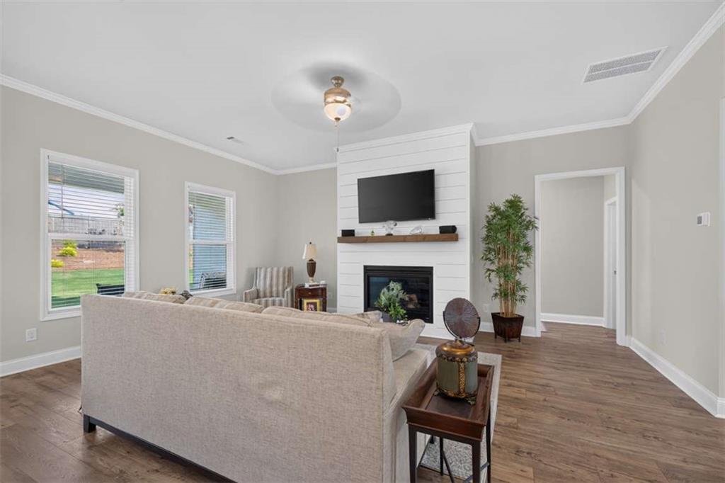 134 Oakdale Road Jefferson, GA 30549 - Photo 8 of 56