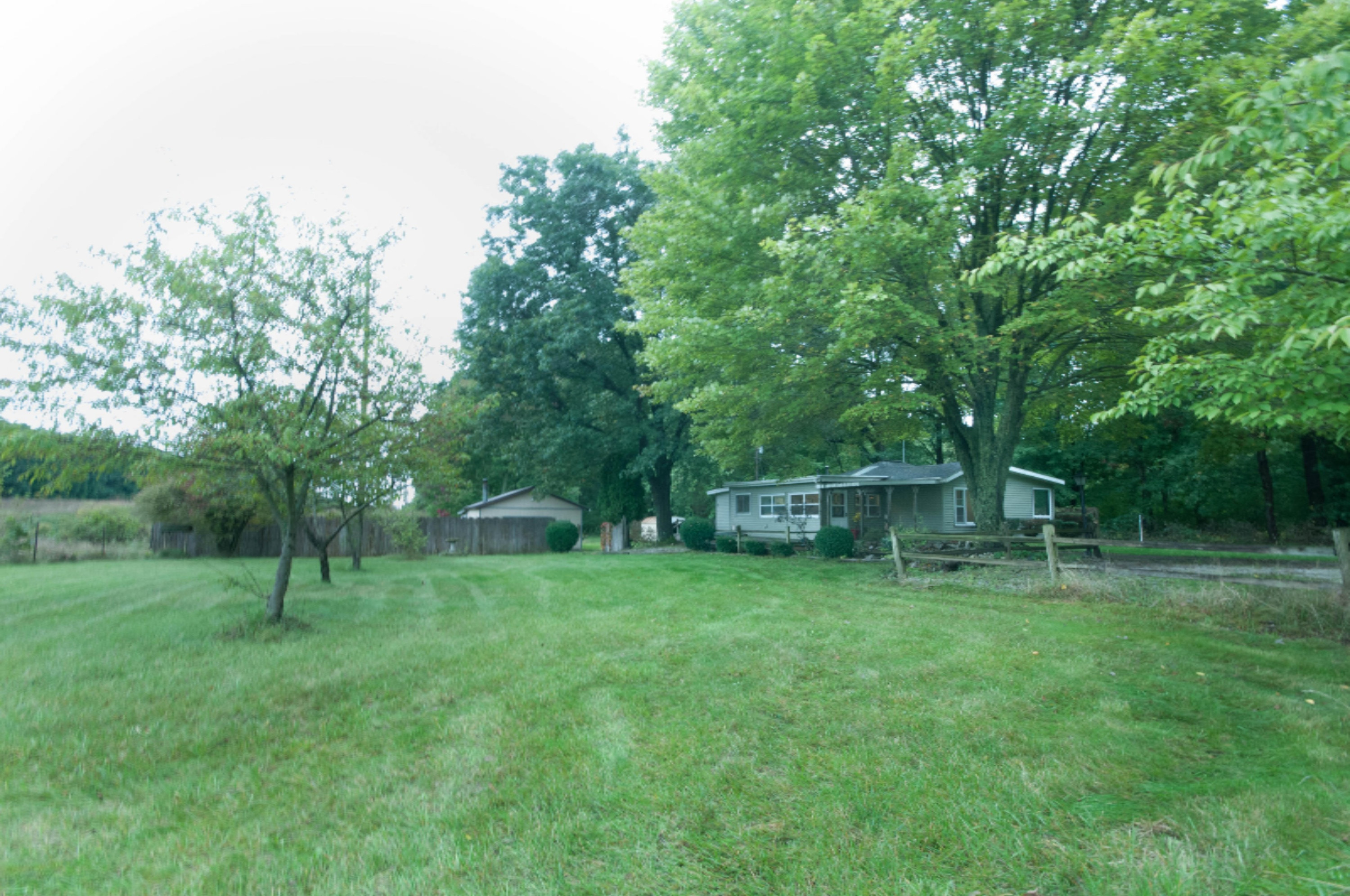 2945 Hall Road Muskegon, MI 49442 - Photo 2 of 39 1a East ide Exterior