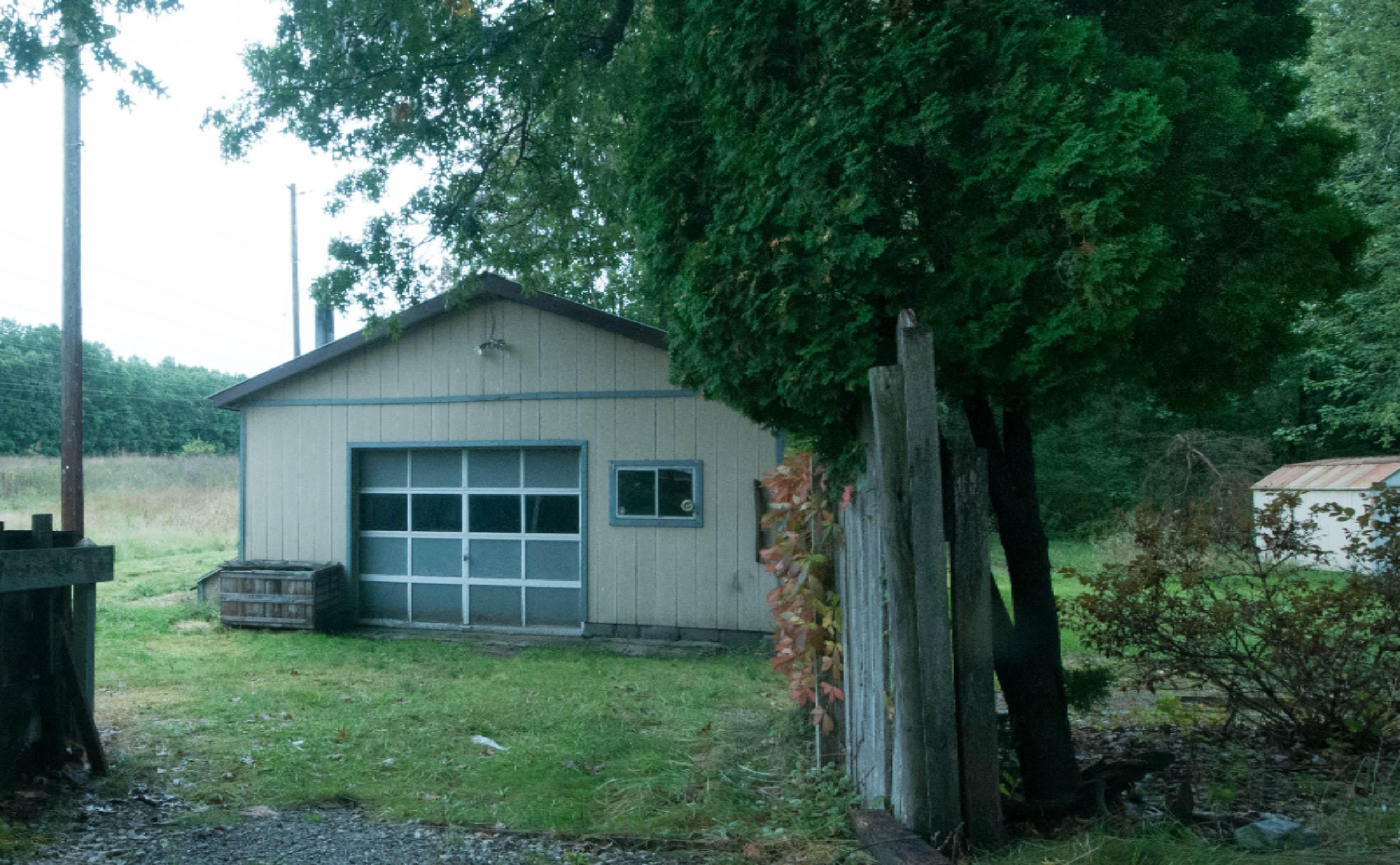 2945 Hall Road Muskegon, MI 49442 - Photo 32 of 39 16 Garage