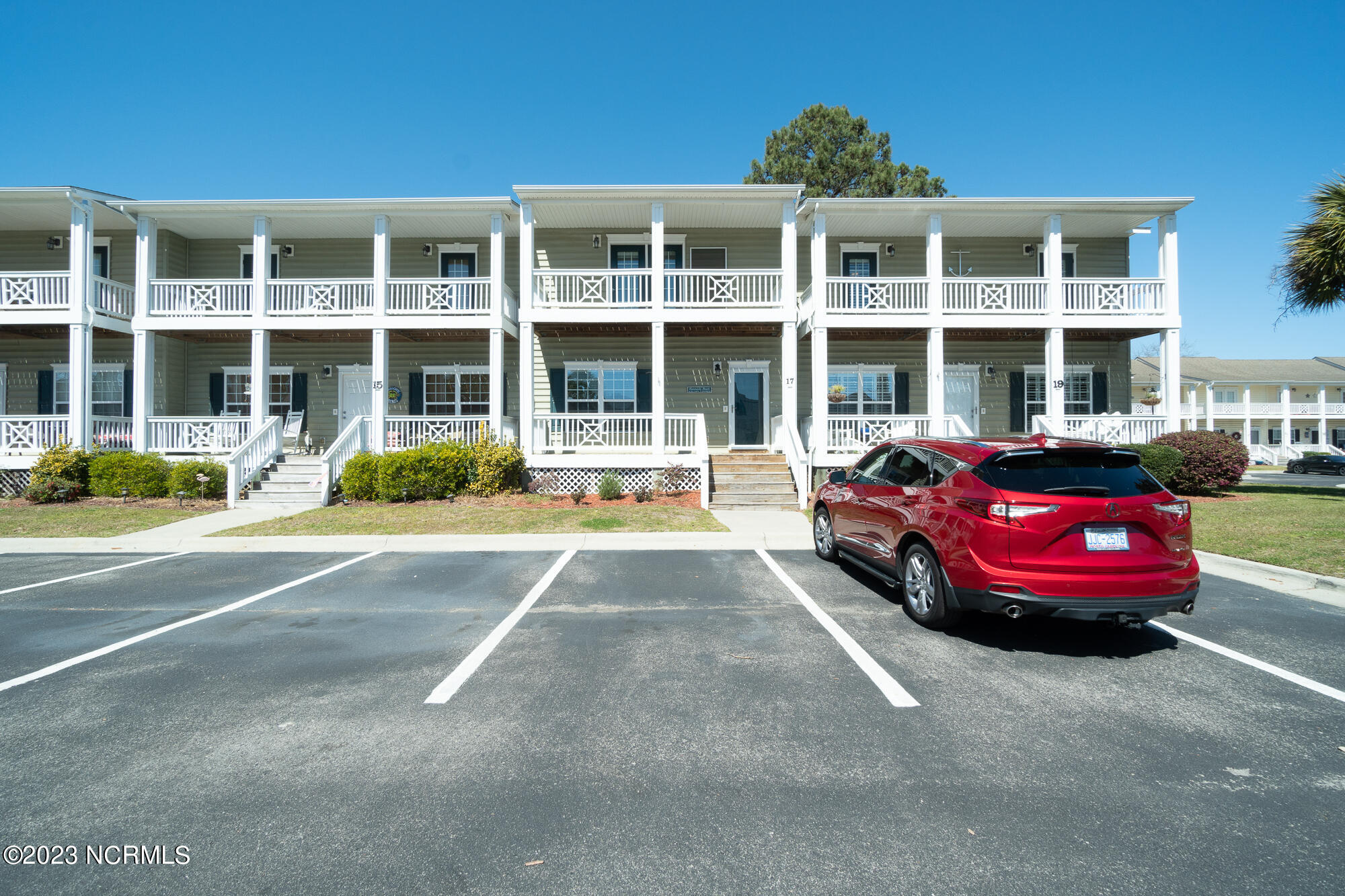 17 Sloop Street Swansboro, NC 28584 - Photo 1 of 38 17-sloop-dr-28
