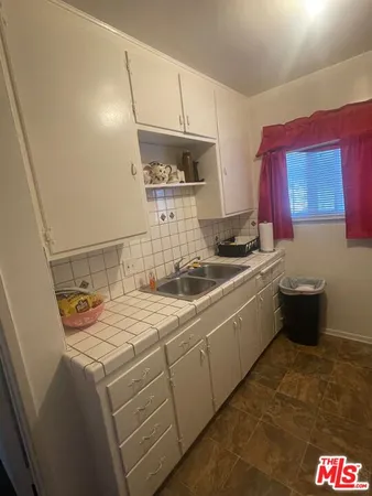 $799,000 | 1501 West 102nd Street, Los Angeles, CA 90047