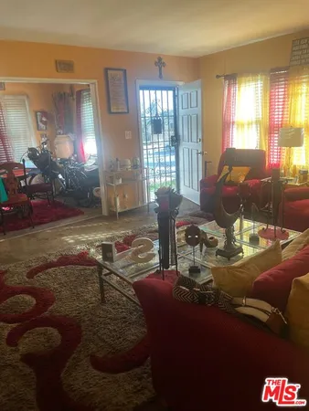 $799,000 | 1501 West 102nd Street, Los Angeles, CA 90047